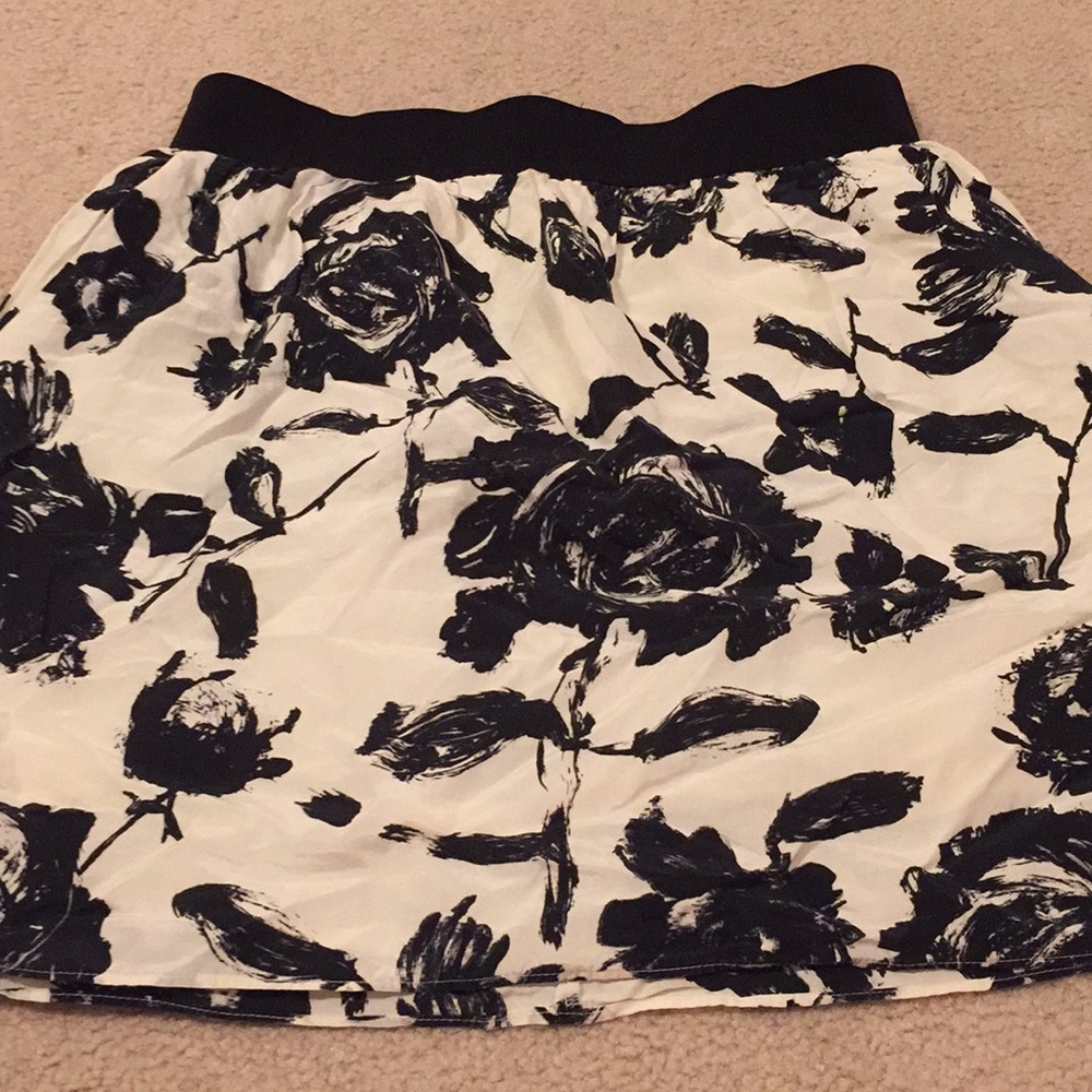 Flowery skirt